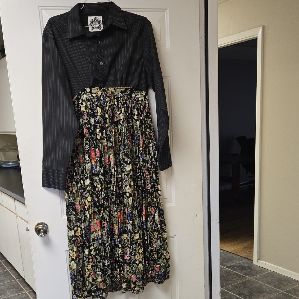 Chic Black Floral Button Down Shirt Dress